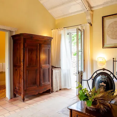 Naturalis Bio Alloggio per agriturismo Martano